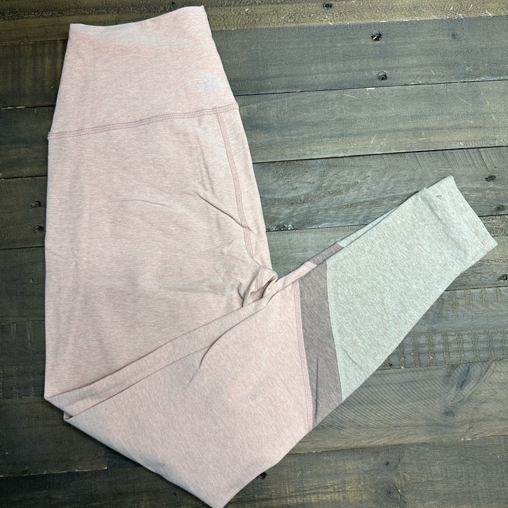 Beyond Yoga Blush and Gray Color Block Leggings